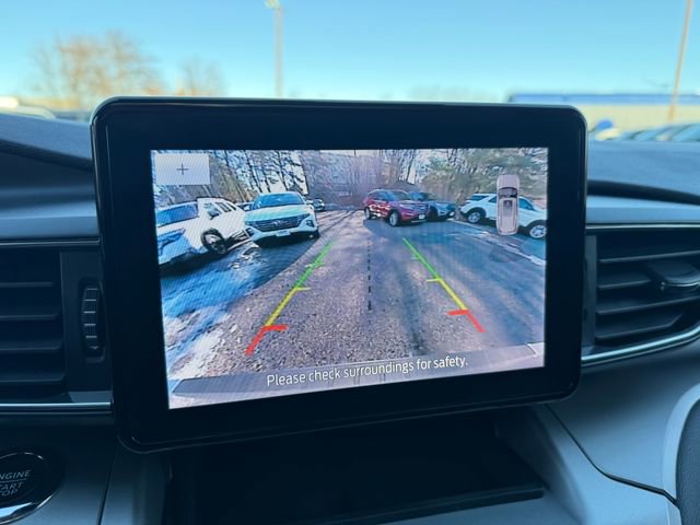 Certified 2022 Ford Explorer XLT w/ Equipment Group 202A image 10