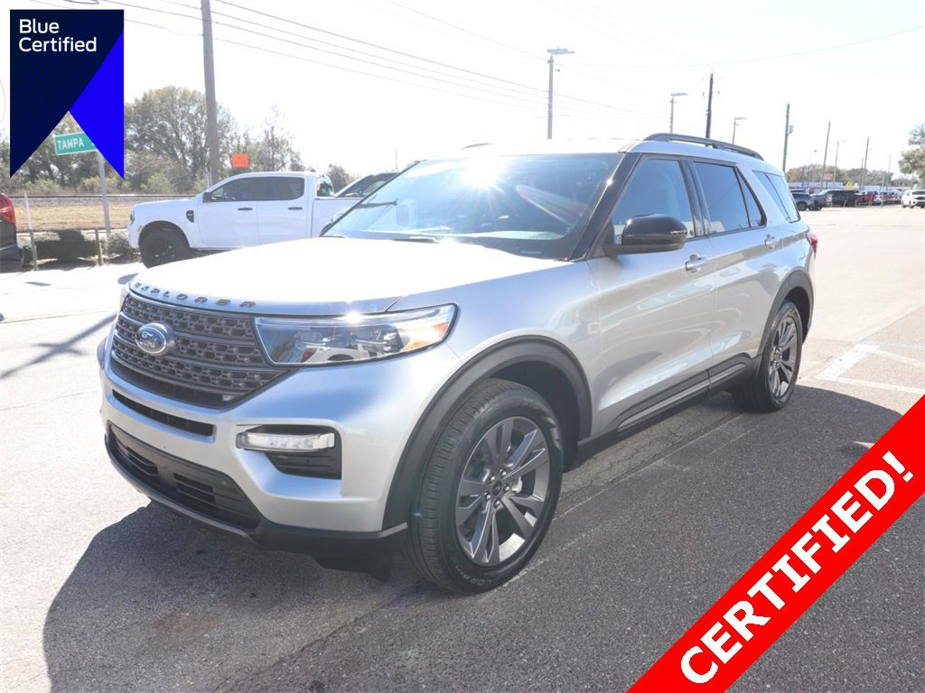 Certified 2022 Ford Explorer XLT w/ Equipment Group 202A