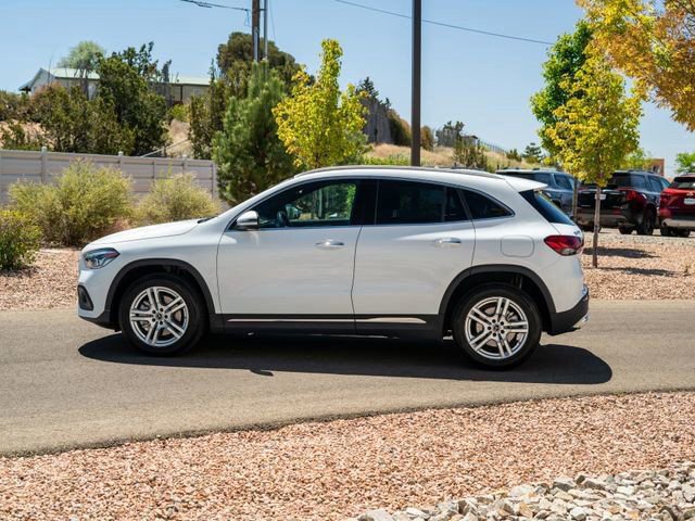 Used 2021 Mercedes-Benz GLA 250 4MATIC image 11