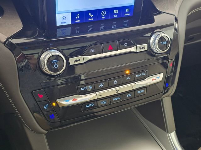 Certified 2023 Ford Explorer Platinum w/ Technology Package AWD/4WD image 32