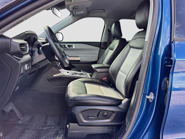Certified 2022 Ford Explorer XLT w/ Equipment Group 202A AWD/4WD image 21