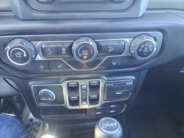 Used 2019 Jeep Wrangler Unlimited Sport S AWD/4WD image 17