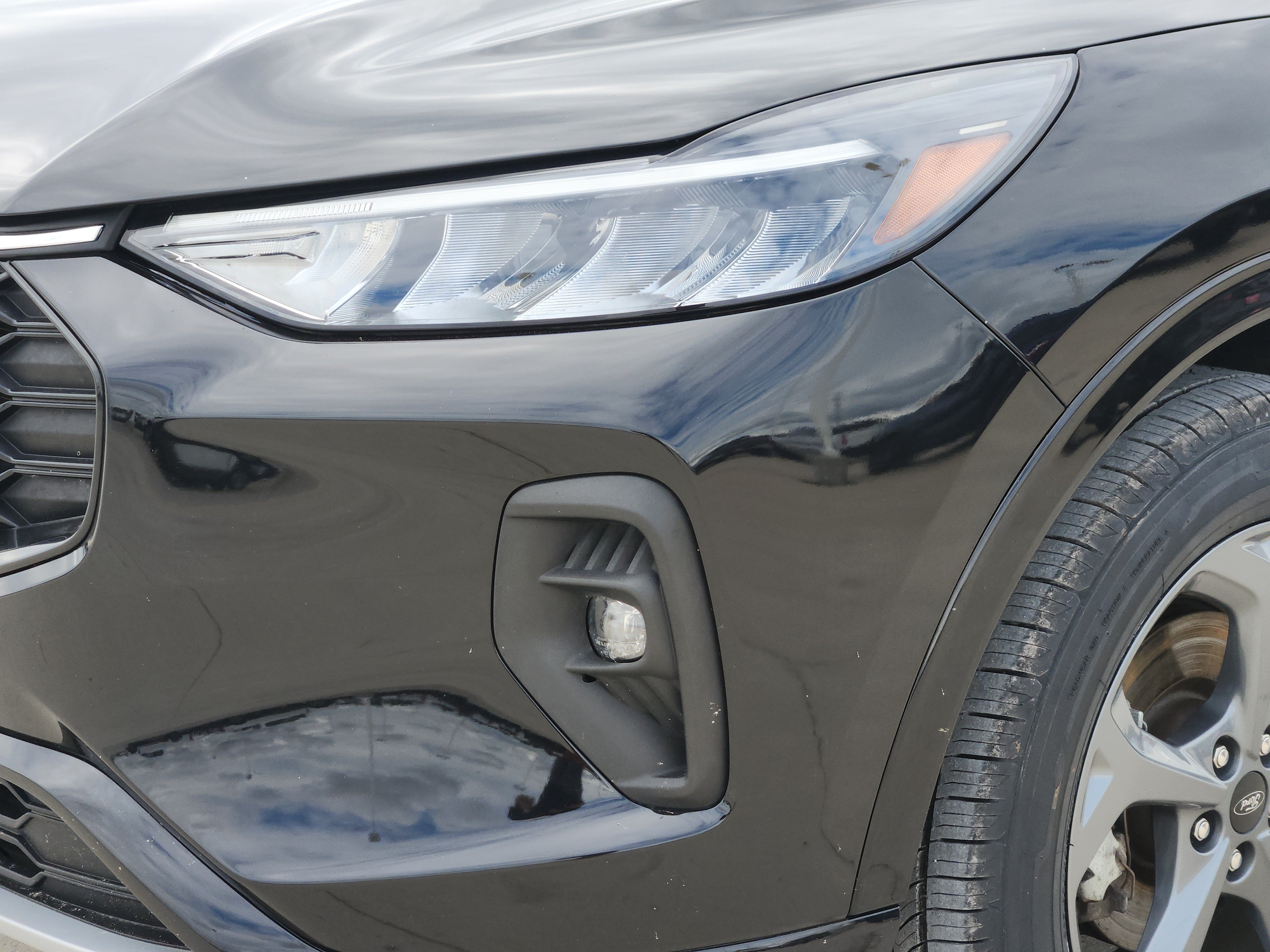 Certified 2023 Ford Escape ST-Line Select w/ Tech Pack #2 AWD/4WD image 8