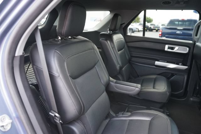 Certified 2021 Ford Explorer Limited w/ Equipment Group 301A RWD image 17