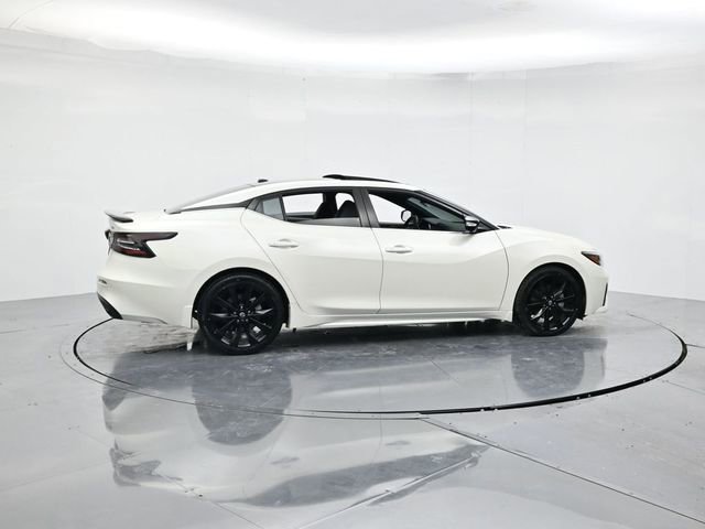 Used 2023 Nissan Maxima SR w/ Sport Mat Group image 2