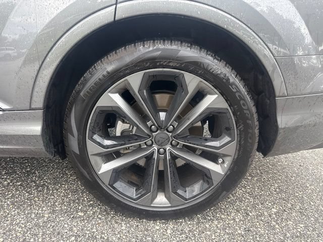 Used 2026 Audi Q7 3.0T Premium Plus AWD/4WD image 16