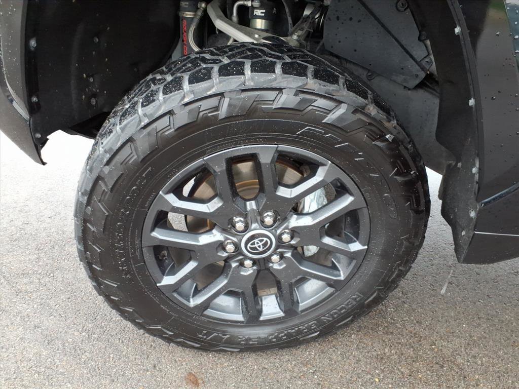 Used 2023 Toyota Tundra Platinum image 9