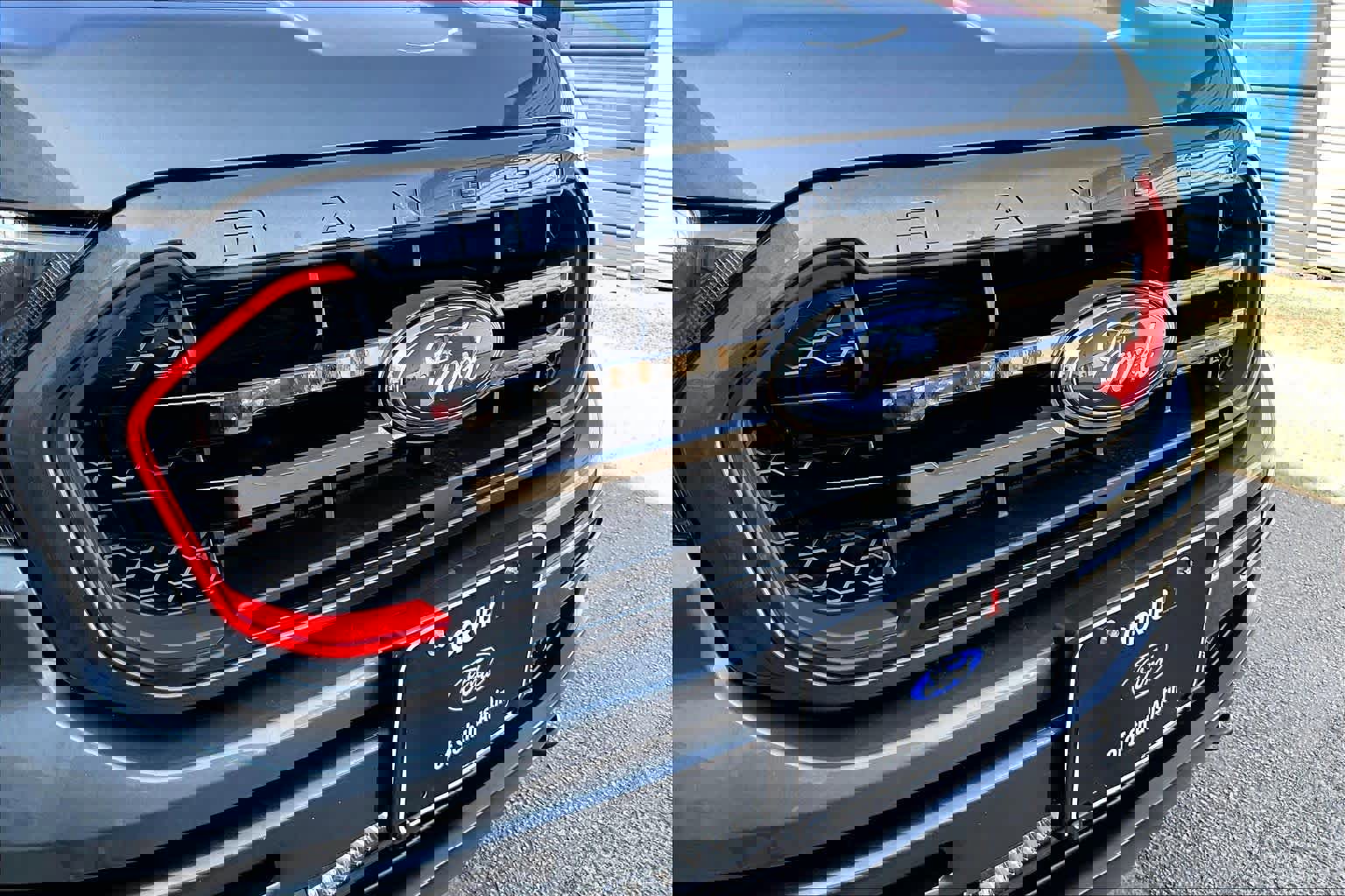 Certified 2022 Ford Ranger Lariat w/ Tremor Off-Road Package image 32