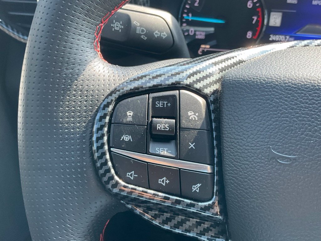 Certified 2022 Ford Explorer ST-Line AWD/4WD image 4