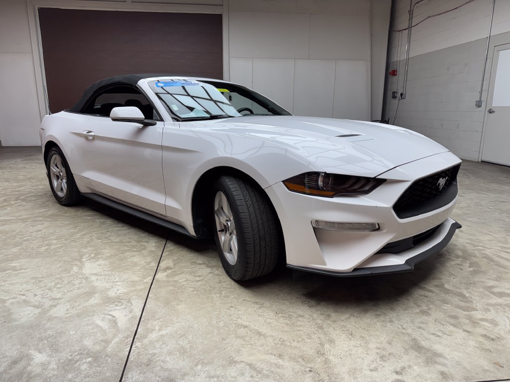 Certified 2019 Ford Mustang Convertible RWD image 7