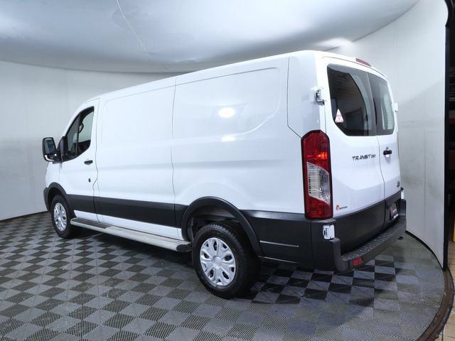 Certified 2025 Ford Transit 250 Low Roof w/ Exterior Upgrade Package RWD image 4