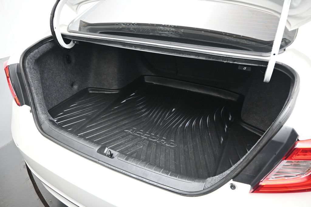 Used 2020 Honda Accord Sport image 19