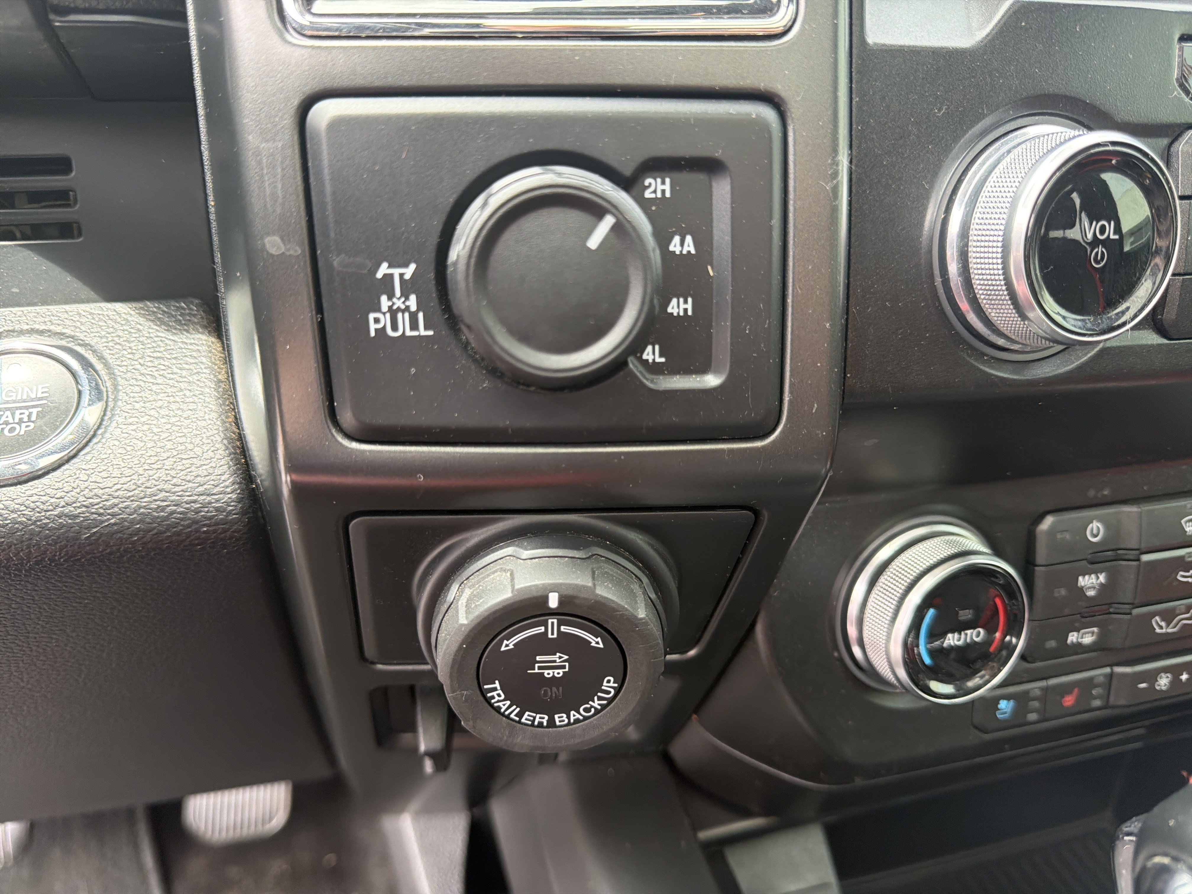 Certified 2019 Ford F150 Lariat w/ Equipment Group 502A Luxury AWD/4WD image 55