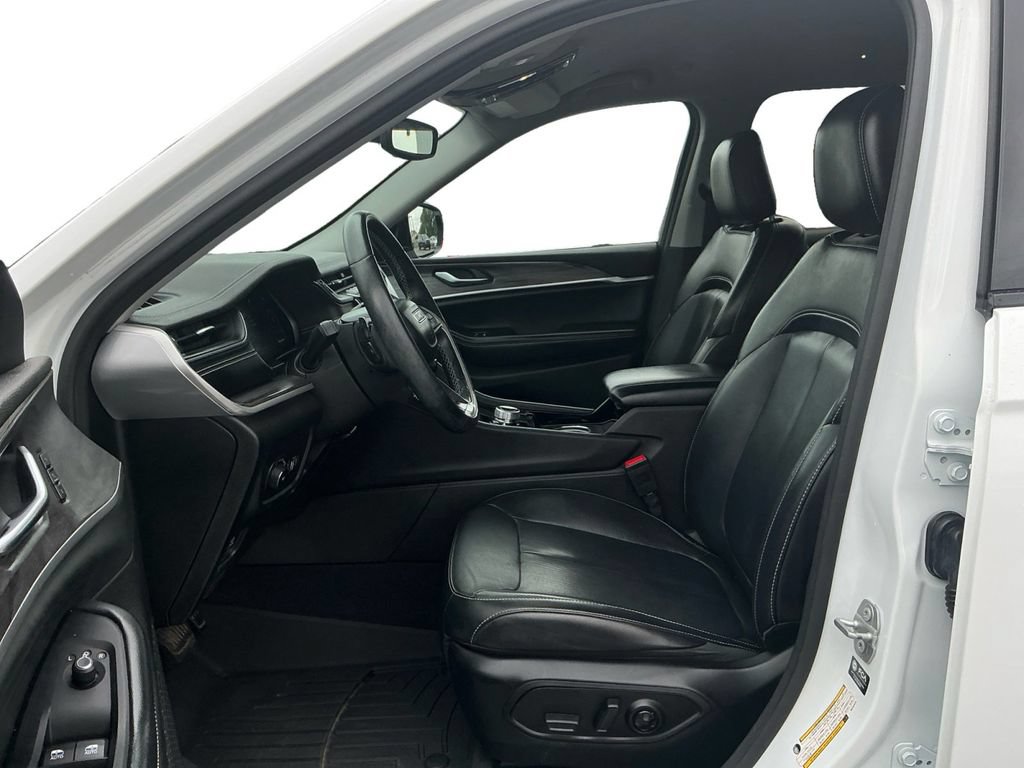 Used 2021 Jeep Grand Cherokee L Limited AWD/4WD image 14