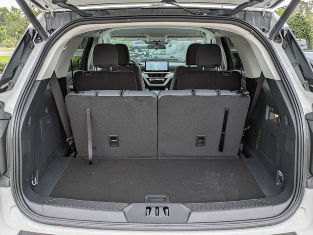 Certified 2026 Ford Explorer Active RWD image 13