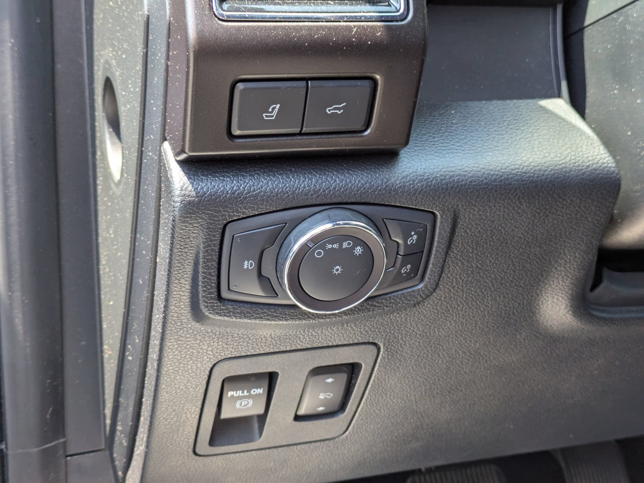 Certified 2020 Ford Expedition Limited w/ Equipment Group 303A AWD/4WD image 16