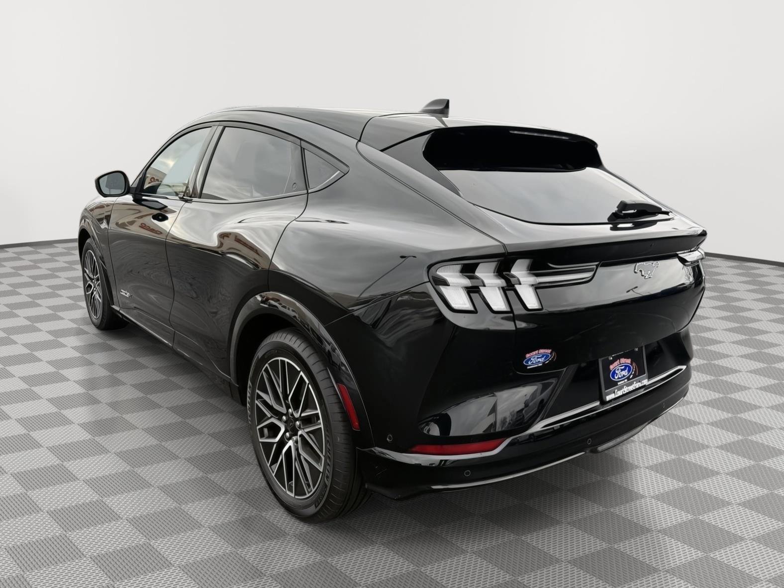 Certified 2024 Ford Mustang Mach-E Premium image 5