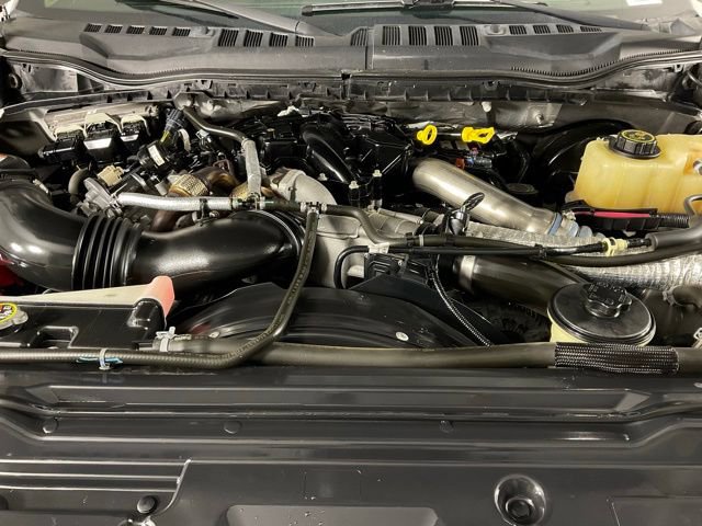 Certified 2018 Ford F250 Limited w/ FX4 Off-Road Package image 9