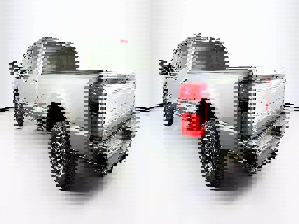 Certified 2024 Ford F250 Platinum w/ Tremor Off-Road Package image 3