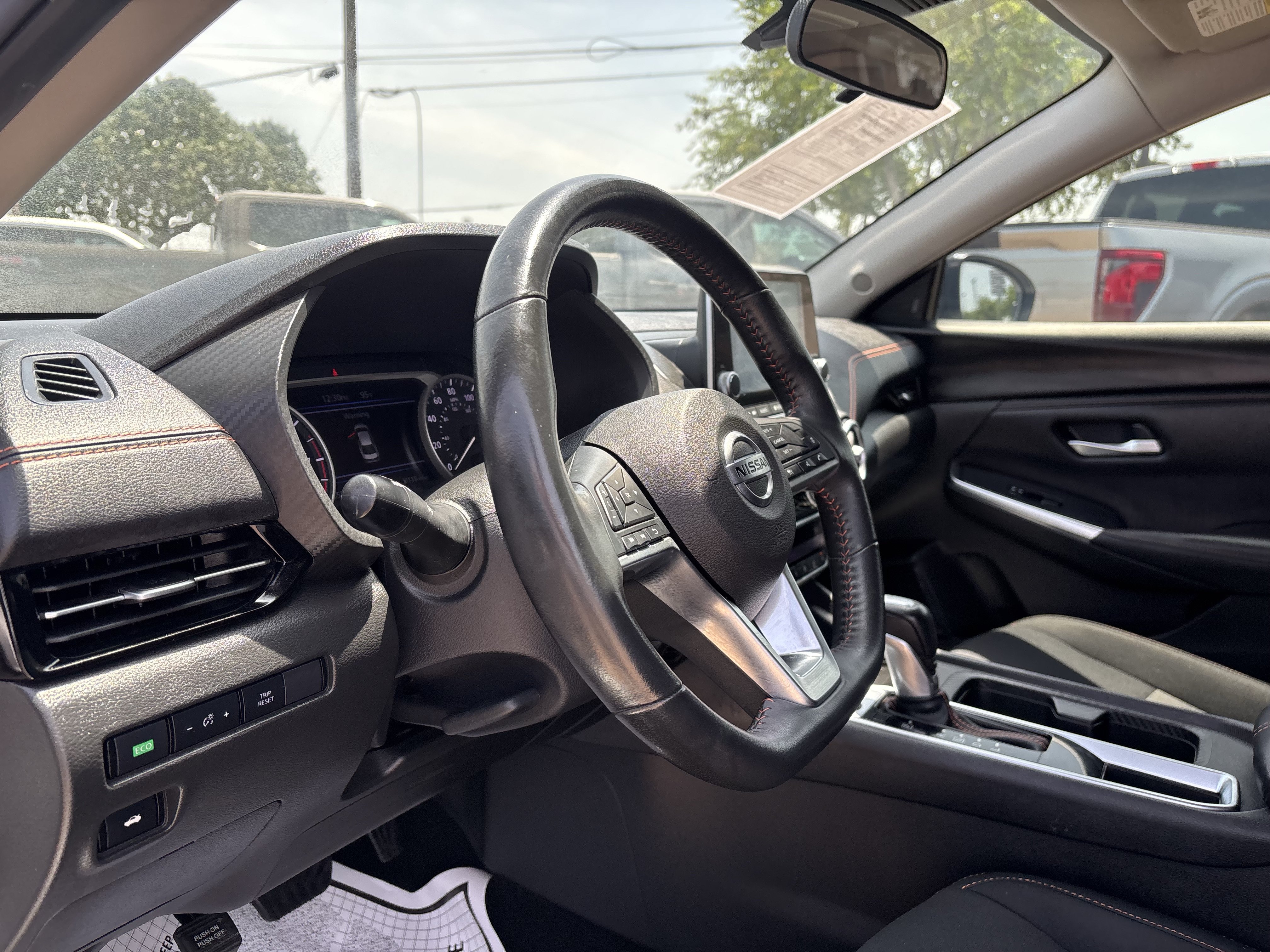 Used 2023 Nissan Sentra SR w/ Midnight Edition Package FWD image 12