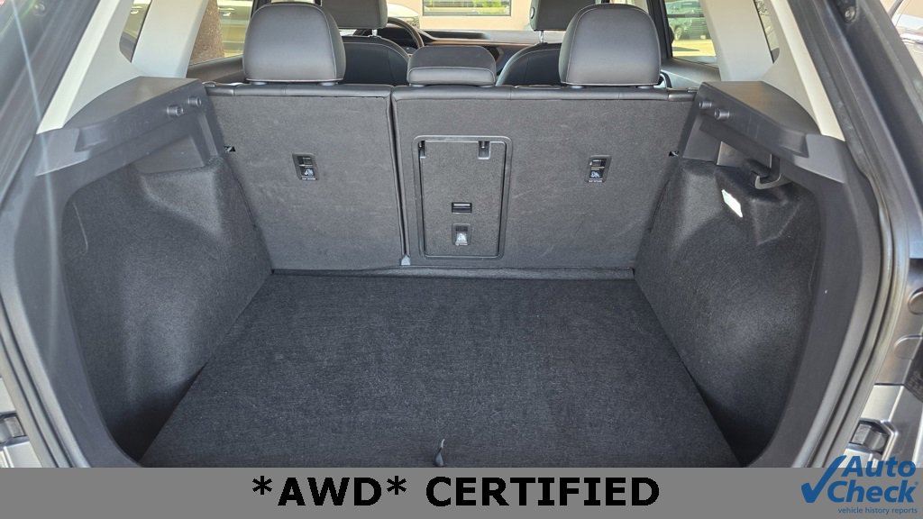Used 2024 Volkswagen Taos SE image 17
