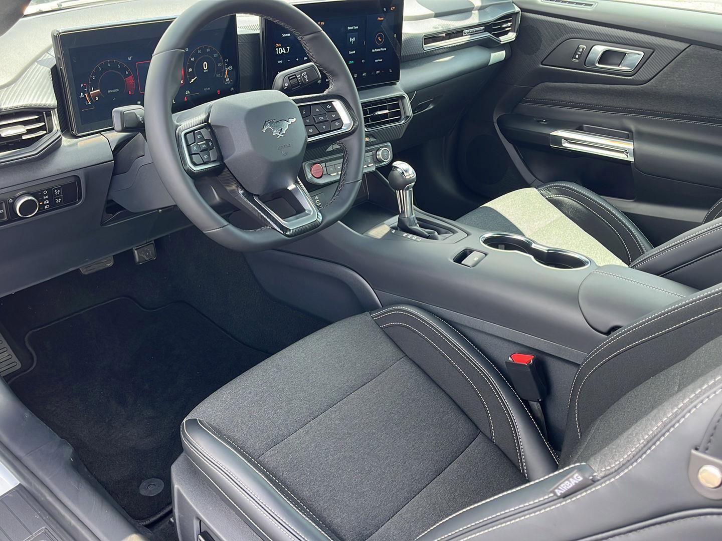 Certified 2025 Ford Mustang Coupe image 9