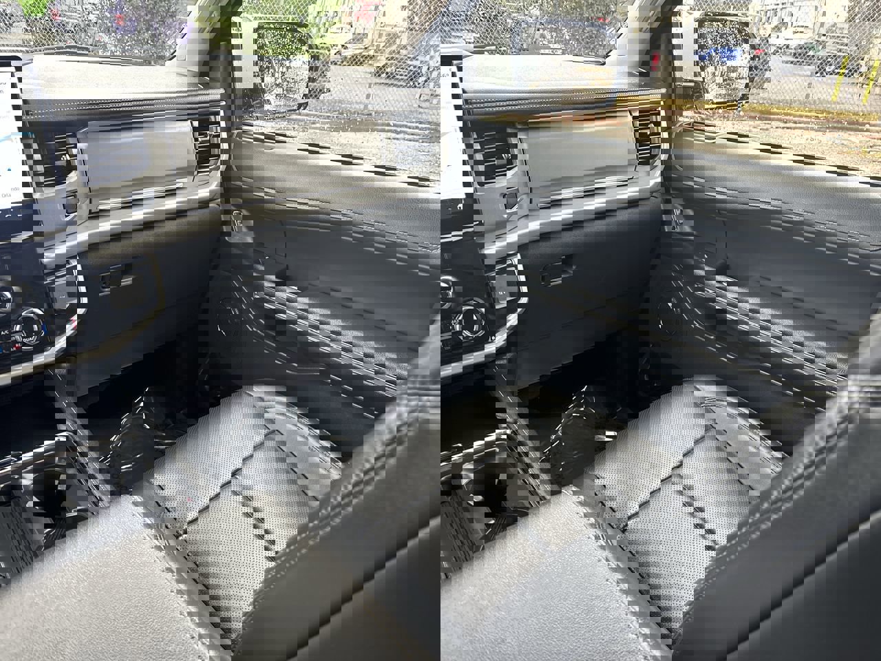 Certified 2024 Ford Expedition XLT image 16