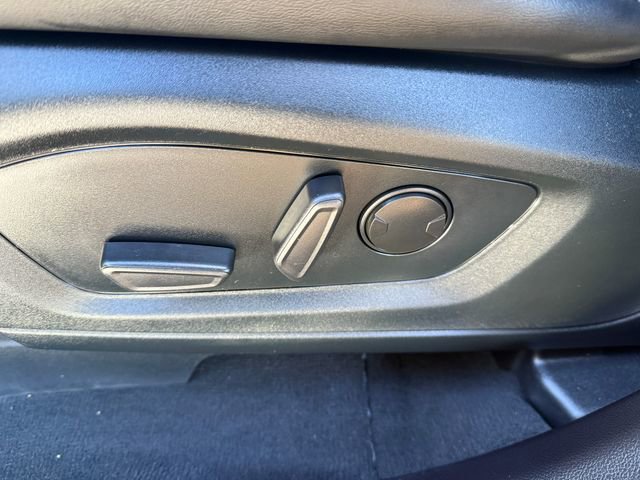 Certified 2022 Ford Explorer XLT w/ Equipment Group 202A image 28