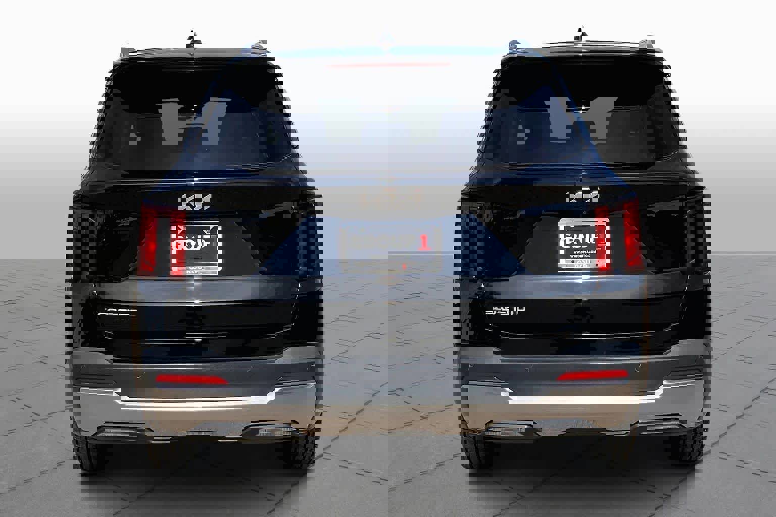 Used 2025 Kia Sorento S w/ Panoramic Sunroof Package image 2