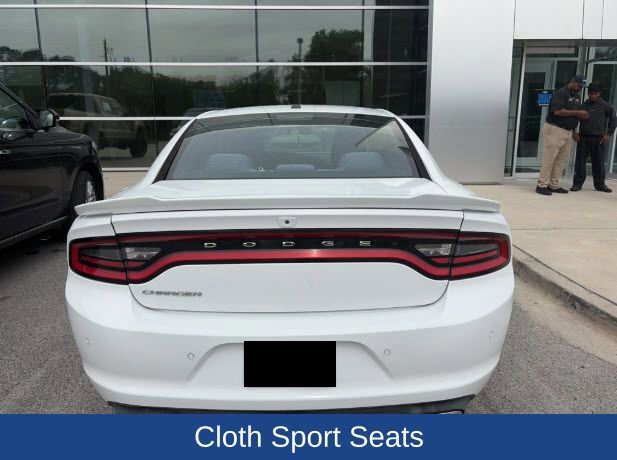 Used 2019 Dodge Charger SXT RWD image 6