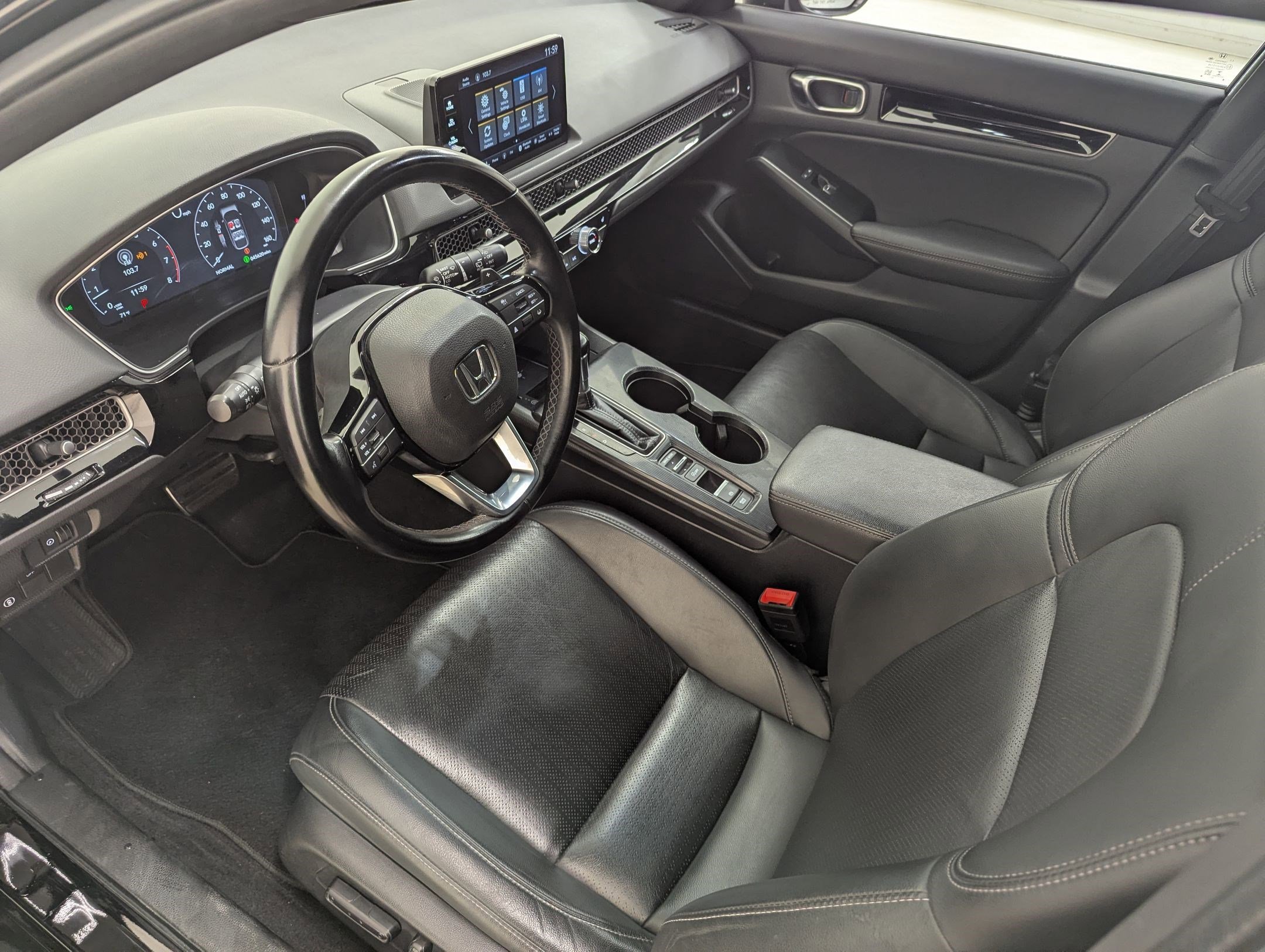 Used 2023 Honda Civic Sport Touring image 9