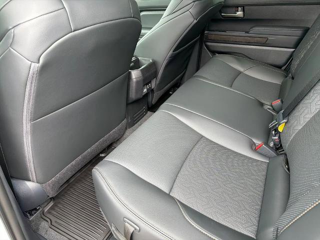 Used 2024 Toyota Tacoma Limited w/ Limited Package (LT) AWD/4WD image 11