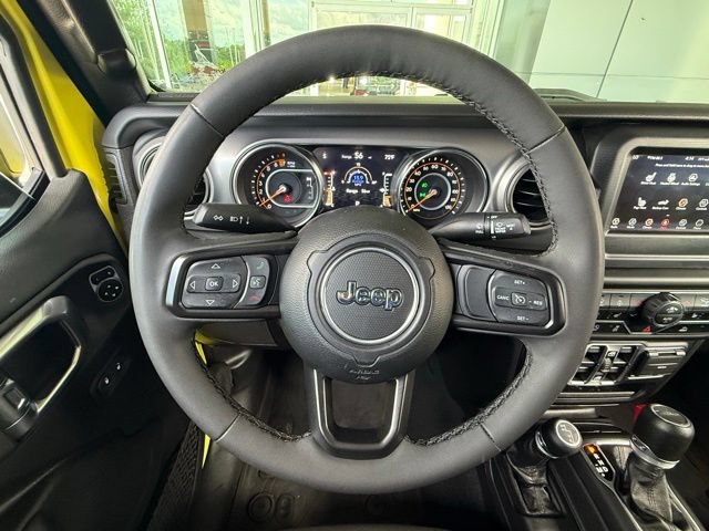 Used 2023 Jeep Gladiator Sport AWD/4WD image 23