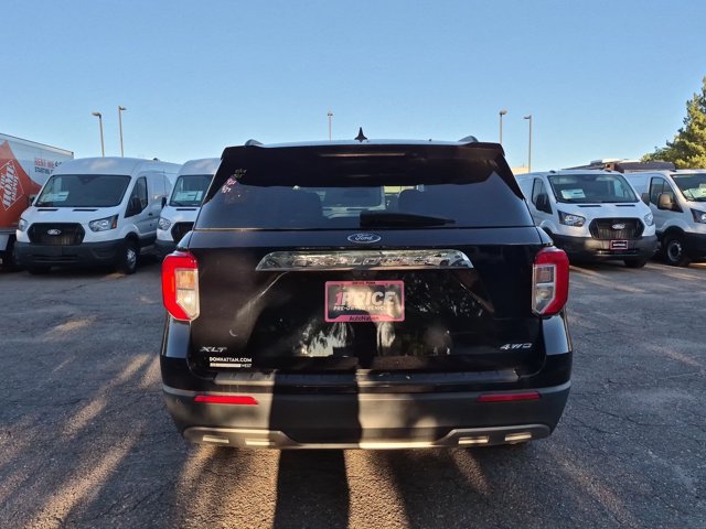 Certified 2021 Ford Explorer XLT w/ Equipment Group 202A AWD/4WD image 6