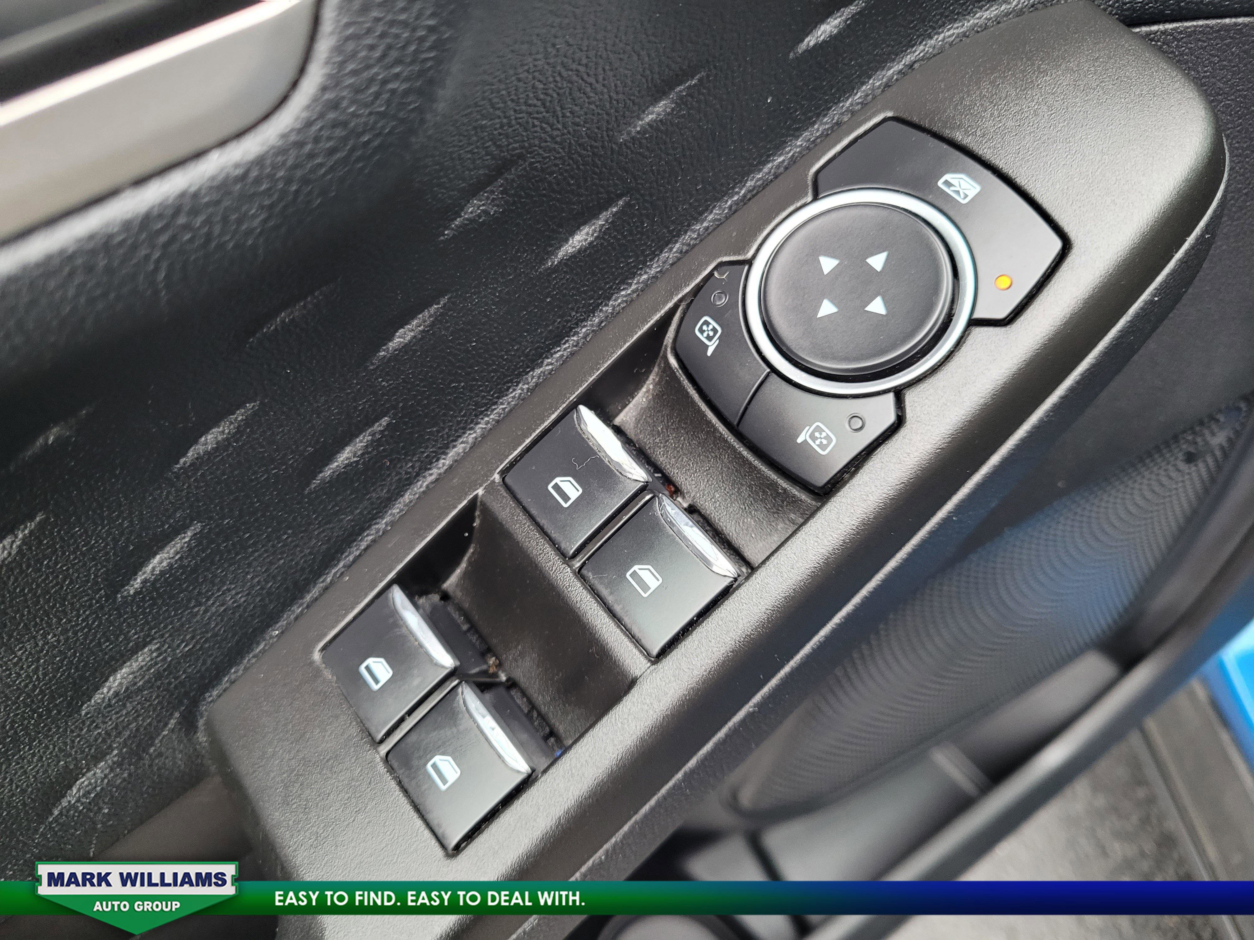 Certified 2020 Ford Escape SE image 30