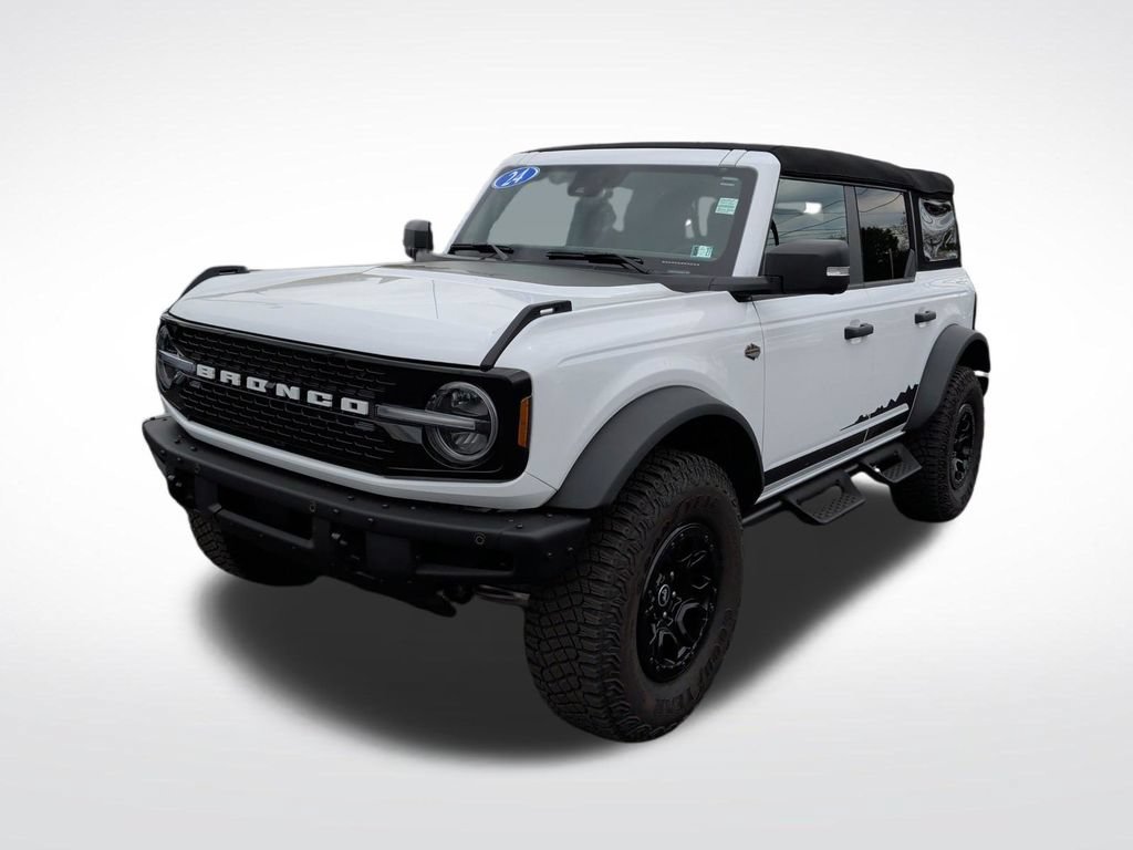Certified 2024 Ford Bronco Wildtrak AWD/4WD image 3