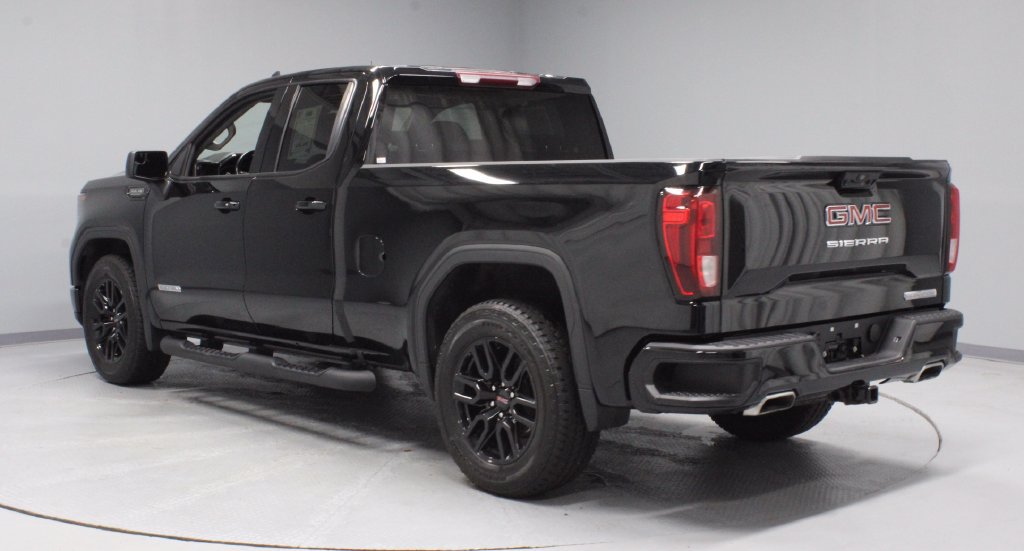 Used 2023 GMC Sierra 1500 Elevation AWD/4WD image 8
