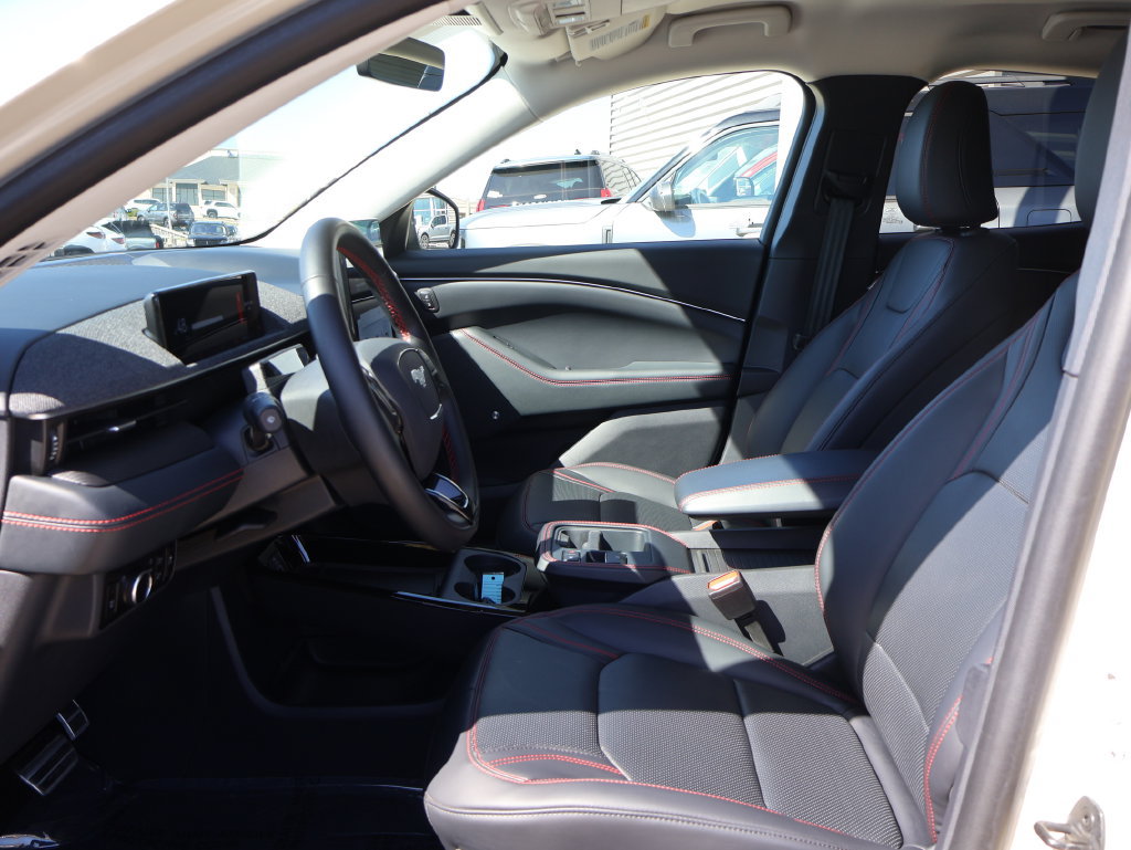 Certified 2025 Ford Mustang Mach-E Premium w/ Sport Appearance Package AWD/4WD image 24