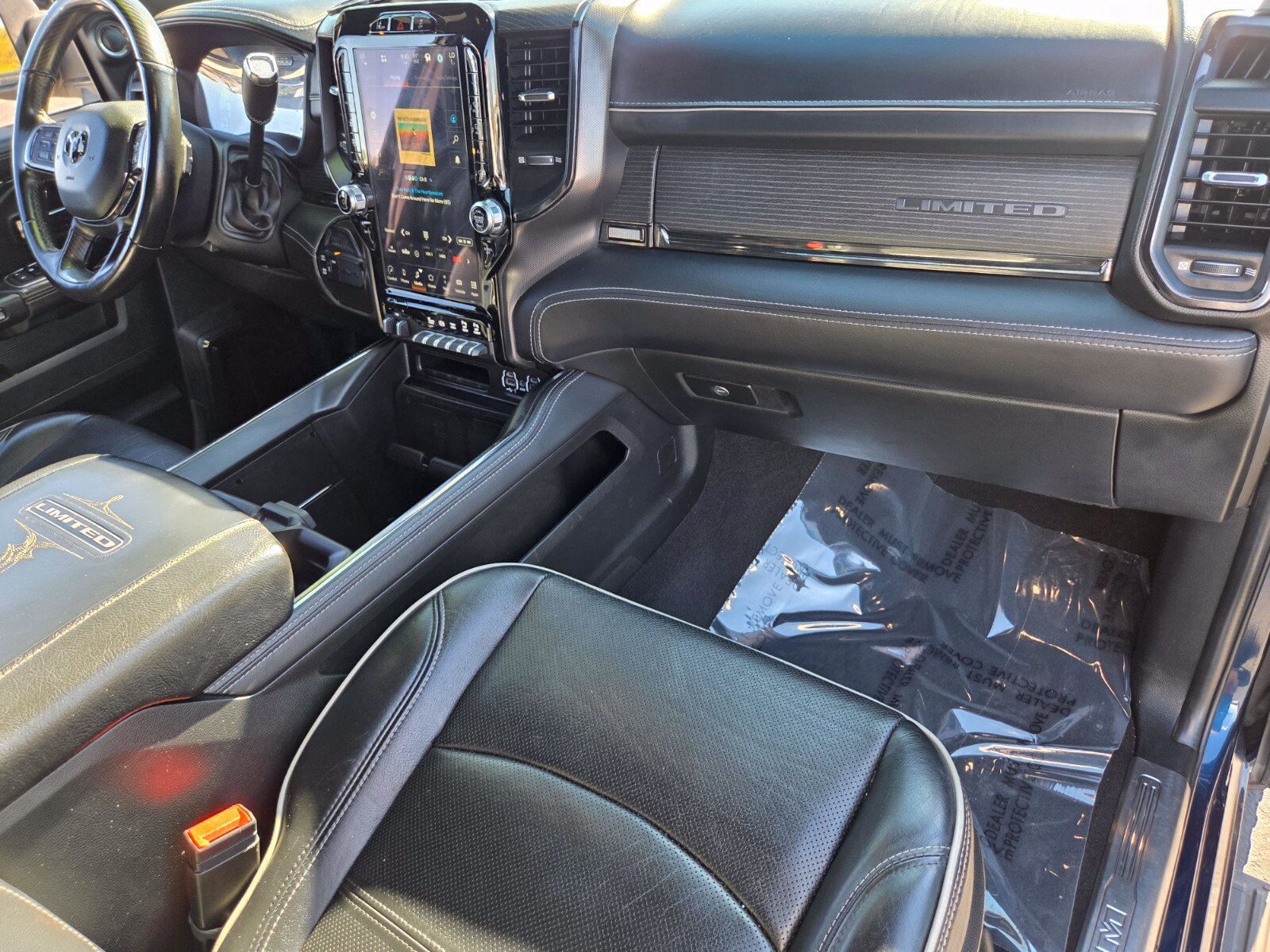 Used 2022 RAM 3500 Limited AWD/4WD image 16