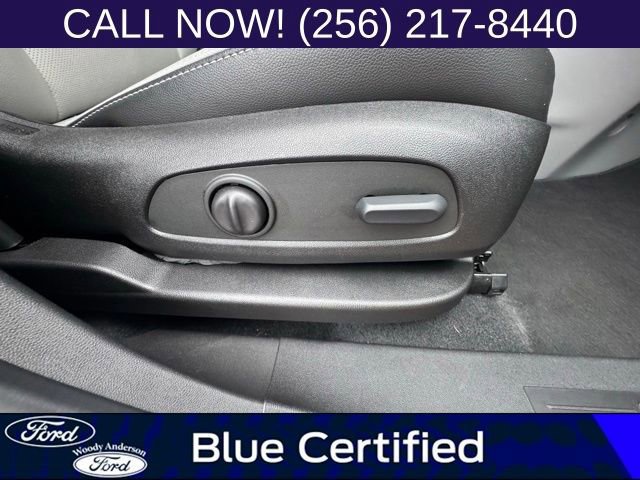 Used 2022 GMC Terrain SLT image 18