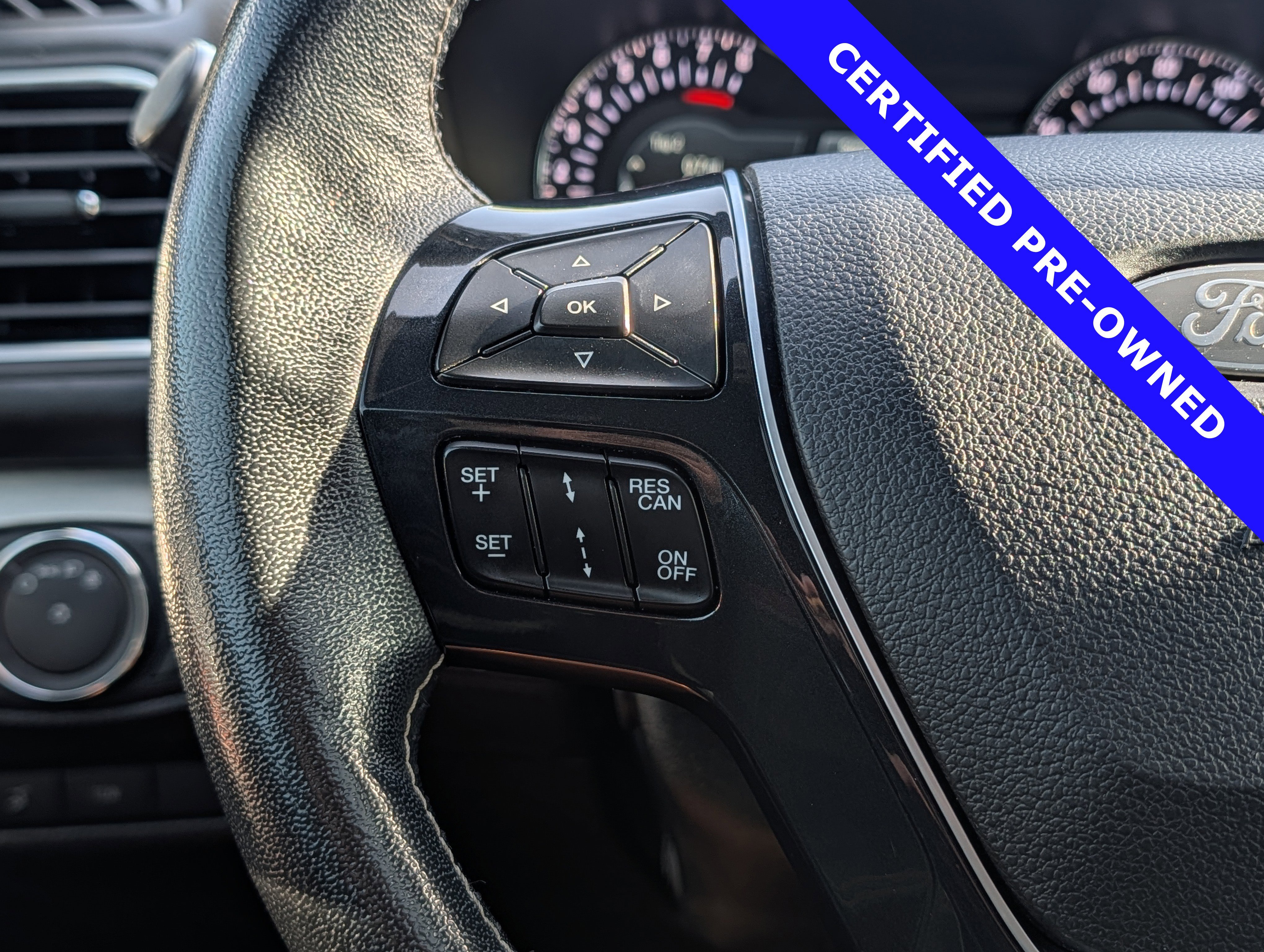 Certified 2018 Ford Explorer Platinum AWD/4WD image 27