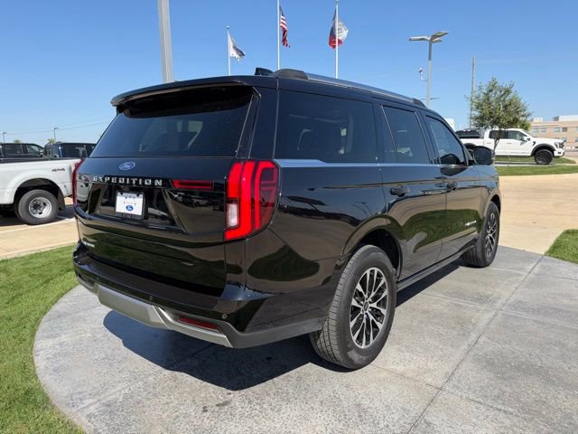 Certified 2025 Ford Expedition Platinum image 3