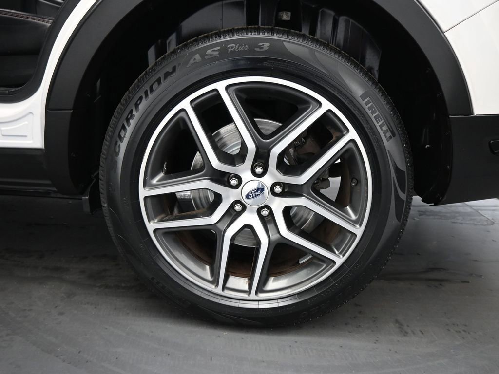 Certified 2018 Ford Explorer Sport image 56