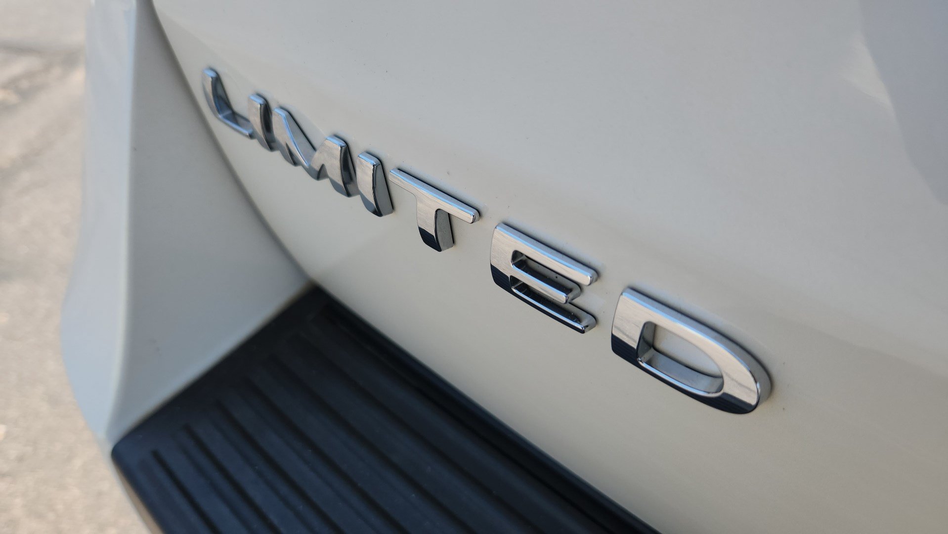 Certified 2019 Ford Expedition Limited w/ Equipment Group 302A AWD/4WD image 11