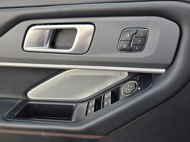 Certified 2025 Ford Explorer ST AWD/4WD image 30