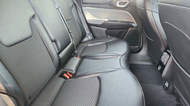 Used 2024 Jeep Compass Latitude AWD/4WD image 31