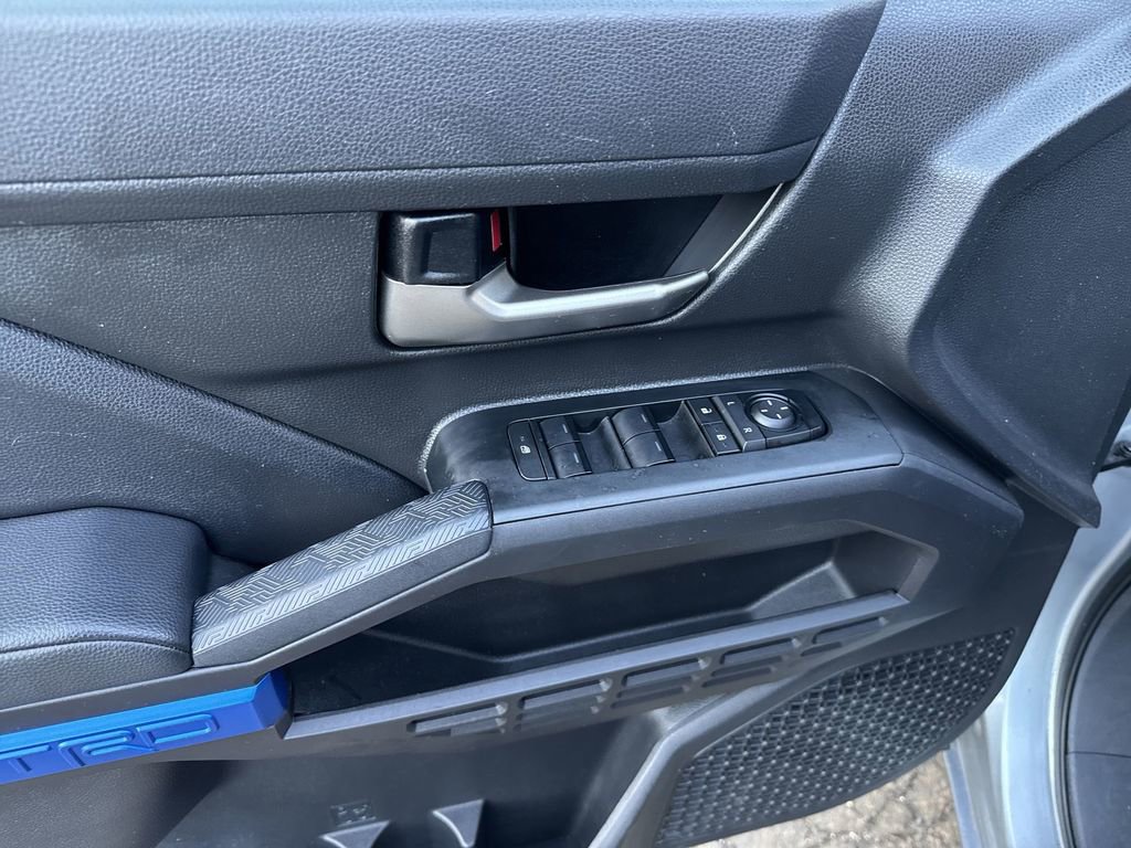 Used 2024 Toyota Tacoma TRD Off-Road image 13