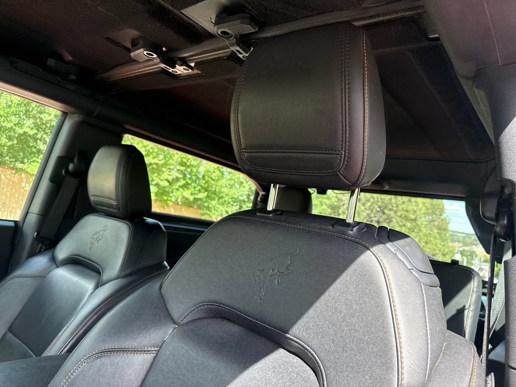 Certified 2022 Ford Bronco Badlands AWD/4WD image 15