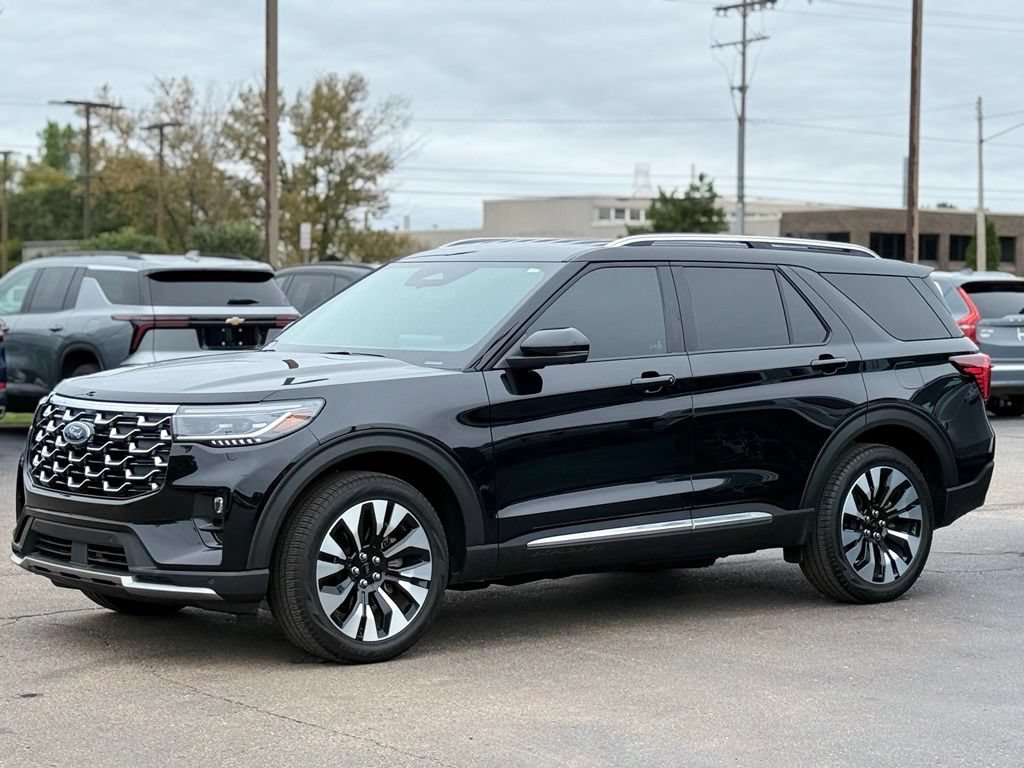 Certified 2026 Ford Explorer Platinum w/ LUX Leather Package AWD/4WD image 44