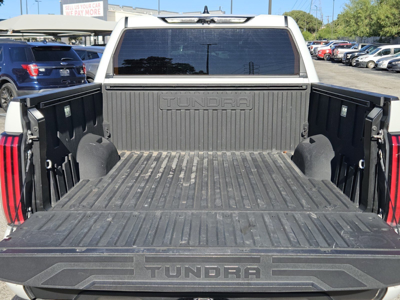 Used 2024 Toyota Tundra Limited image 32